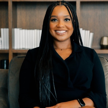 Avatar of Lauren Pearson