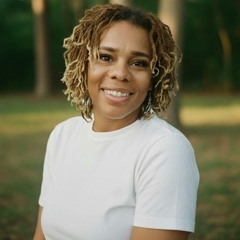 Avatar of Teresa Snow