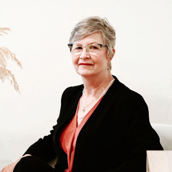 Avatar of Rosemary Nowak