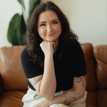 Avatar of Elizabeth Finneren