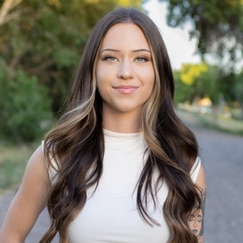 Avatar of Anya Greany