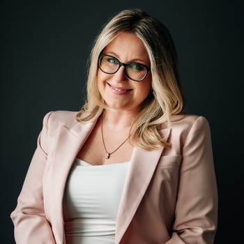Avatar of Lauren Ziegler