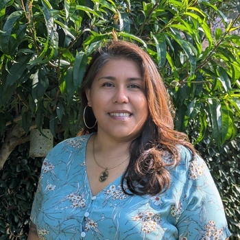 Avatar of Evelyn J Cumpian