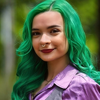 Avatar of Isabelle Cox