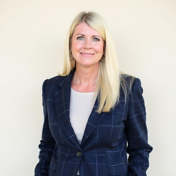 Avatar of Emily Bullion