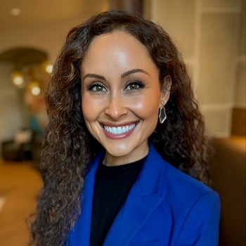 Avatar of Dr. Arianna Walker