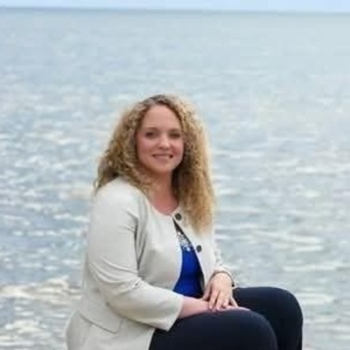 Avatar of Lisa Wright