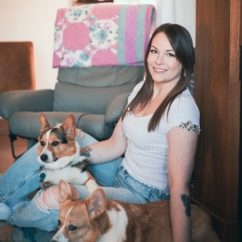 Avatar of Ellenette Hiland