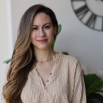 Avatar of Robyn Olsen