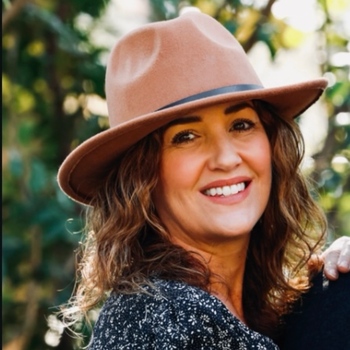 Avatar of Shannon Eileen Saltzman