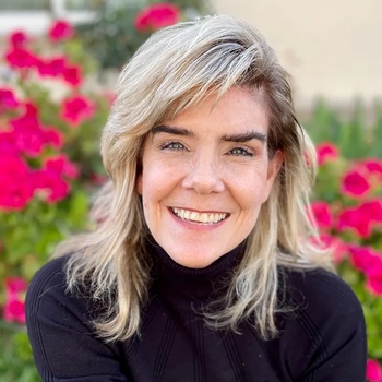 Avatar of Tracey Nowell