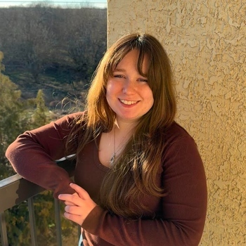 Avatar of Iris Barton