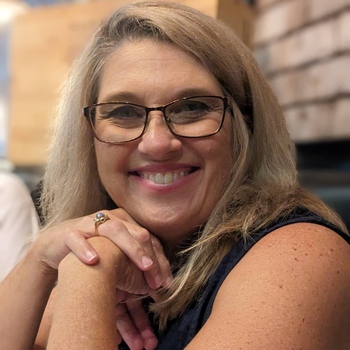 Avatar of Marnie Roozen