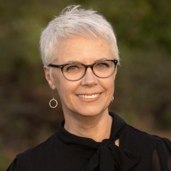 Avatar of Julie King Cooper