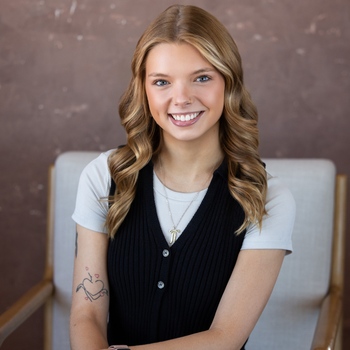 Avatar of Mackenzie Oakley