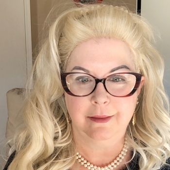 Avatar of Pamela Bye
