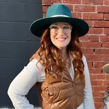 Avatar of Shelly Yost