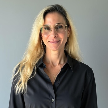 Avatar of Deborah Mondlak