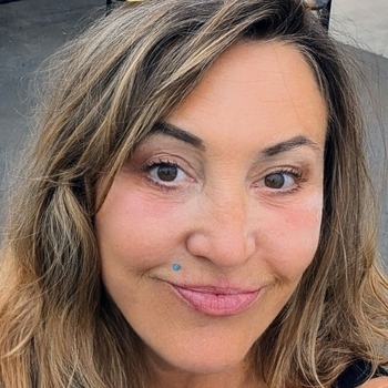 Avatar of April Mullen