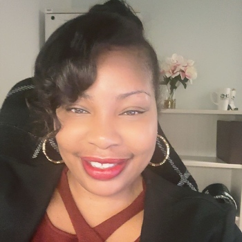 Avatar of Tina Clark