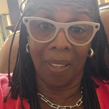 Avatar of Roxann Thomas