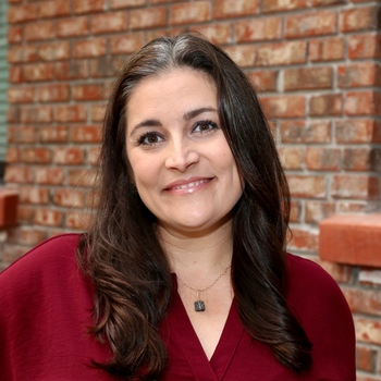 Avatar of Lindsey Miller