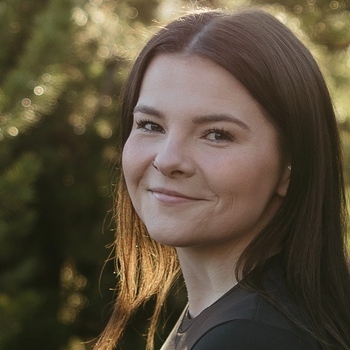 Avatar of Julia Waldron