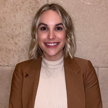 Avatar of Zoe Spears