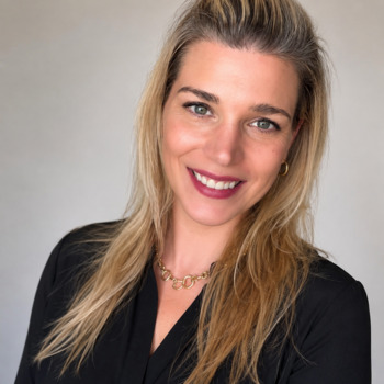 Avatar of Christine Troyer