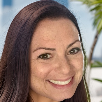 Avatar of Sara Elliott