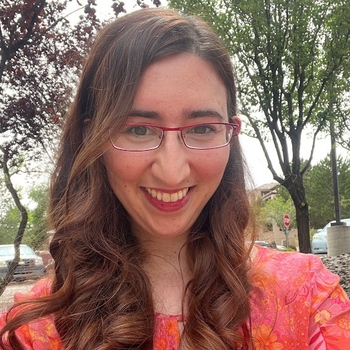 Avatar of Shana Pava