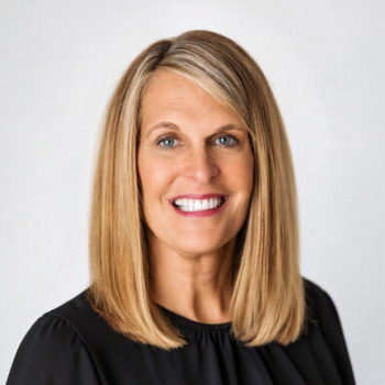 Avatar of Lora Kelley