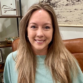 Avatar of April Lewis, MFT-I