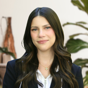 Avatar of Mira Fink