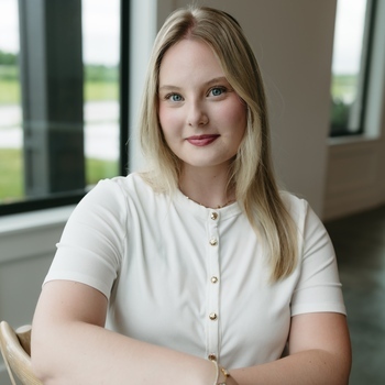 Avatar of Courtney Kauffman
