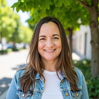 Avatar of Christina Lowe