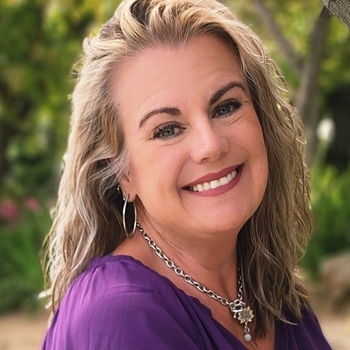Avatar of Heather Borges