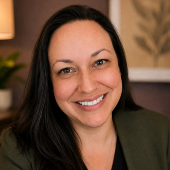 Avatar of Siobhan Ayala