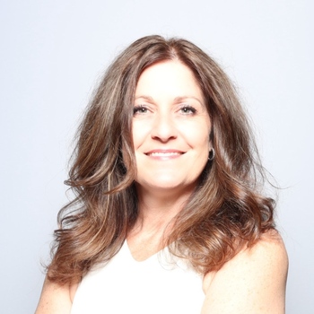 Avatar of Traci Sanderson