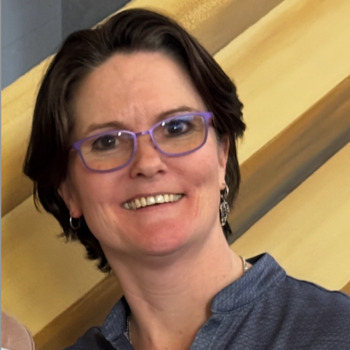 Avatar of Kelly Beyer