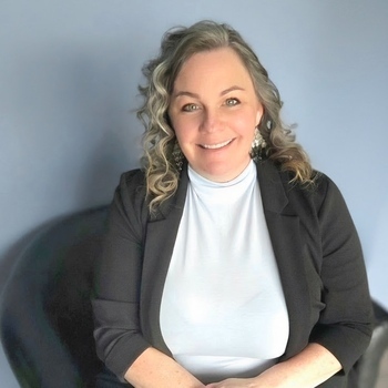 Avatar of Julie Nielsen-Thomason