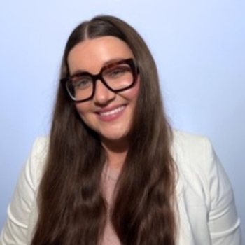 Avatar of Julia Lewis