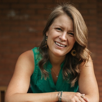 Avatar of Theresa Fagundes