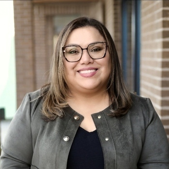 Avatar of Nellie Cano