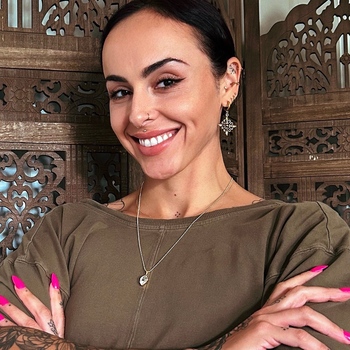 Avatar of Johnae L Aparicio