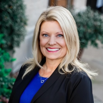 Avatar of Laura Hillesheim