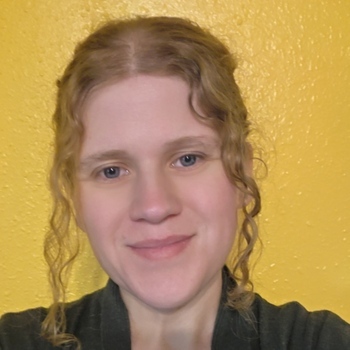 Avatar of Lynnsey Renaud