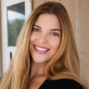 Avatar of Cozette Costanza
