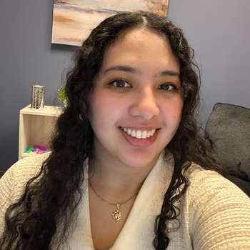 Avatar of Cinthia Flores-Mendoza