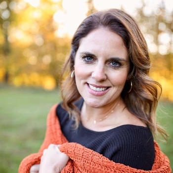 Avatar of Stefanie Thornburg 
